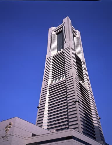 横浜ランドマークタワー