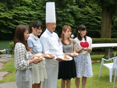 試食会