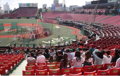 試合前の練習風景を見学