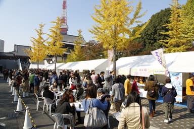 ミャンマーの一日を楽しんで