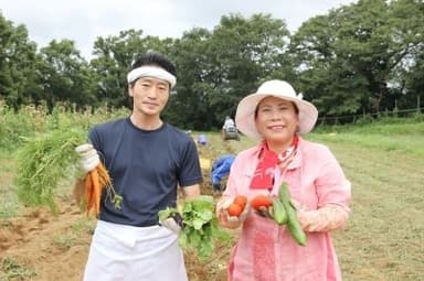 日本食料理長 本多勝彦氏と代表 由井