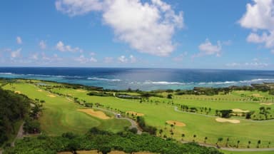 日本で唯一、全ホールから海を望む「シギラベイカントリークラブ」