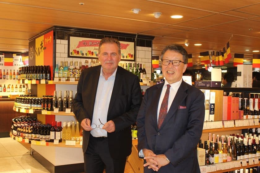 あべのハルカス近鉄本店「ベルギーウイーク」に
ブリュッセル首都圏政府首相ルディ・ヴォルヴォールト氏が来店