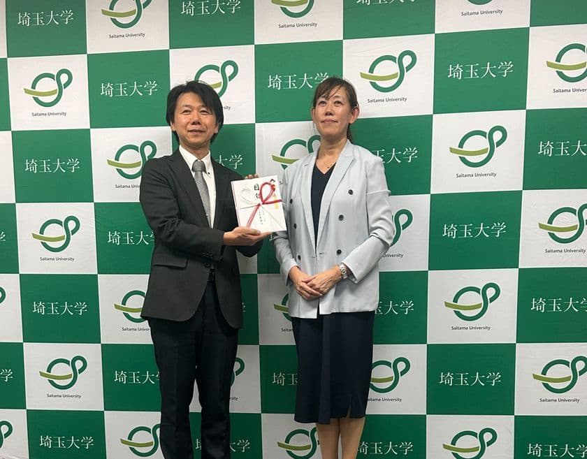 千葉銀行私募債を活用し埼玉大学 教育学部へ
「模擬授業セット」を寄贈