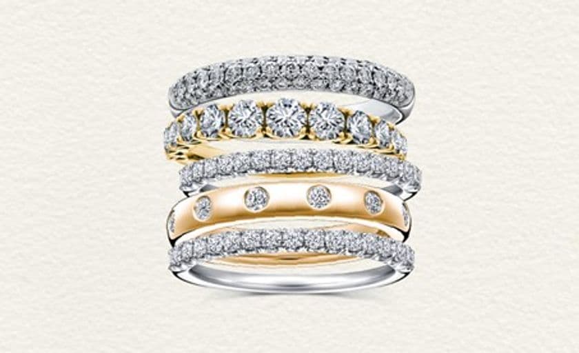 ニューヨークの美意識が息づく永遠を描くエタニティリング