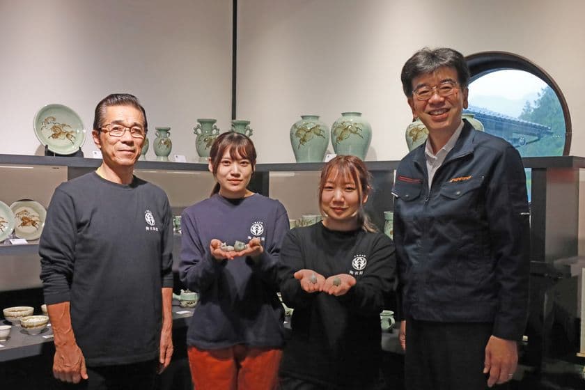 株式会社セラフ榎本、大堀相馬焼陶吉郎窯 近藤学氏の
後継者育成を支援