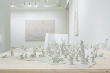 伊藤存「地域アートプロジェクト報告展〈磯部湯活用プロジェクト〉」(アーツ前橋、2014)　撮影：木暮伸也