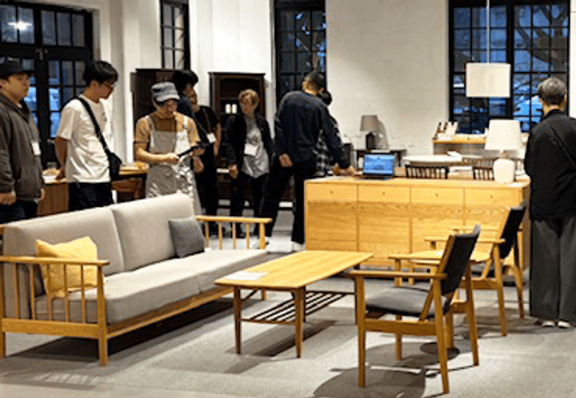 旭川家具が台湾進出へ
東川木工会、台北で展示販売会を初開催
~4500人が来場 即売30点500万円~