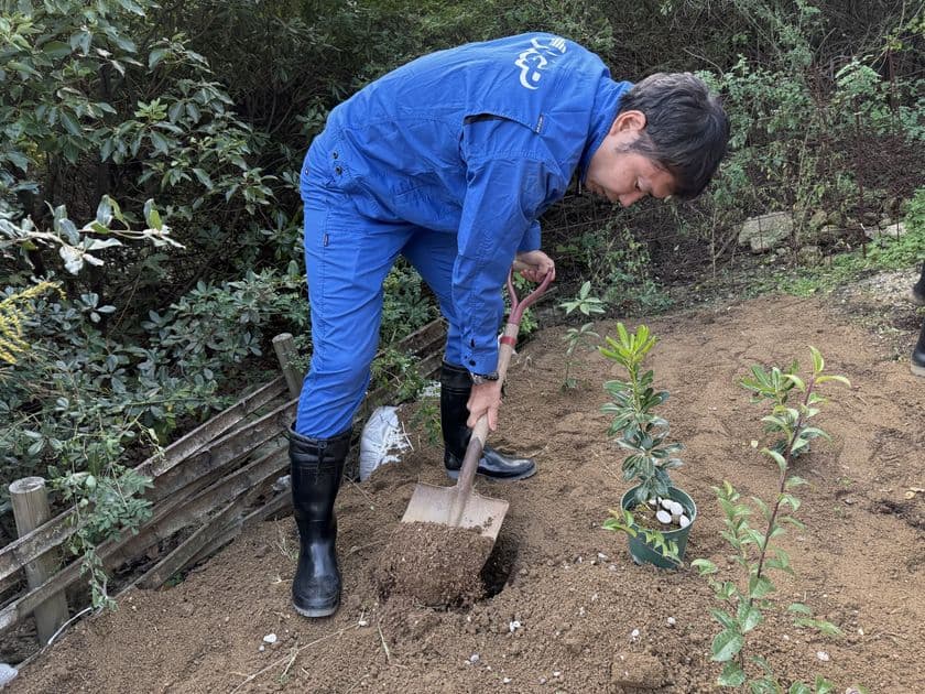 NGP協同組合
香川県豊島の環境保全・再生活動への取組が評価され、
「第13回グッドライフアワード」にて
「実行委員会特別賞 環境ひとづくり賞」を受賞