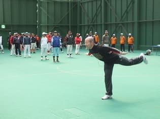 石川トレーナーによる「傷害予防のためのストレッチ」実技