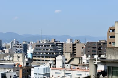 上層階は解放感があり、南側は日当たり良好