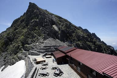 穂高岳山荘近景