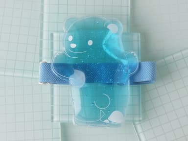 ひえクマ透明ブルー