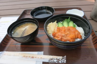 まぼろしのウニ丼