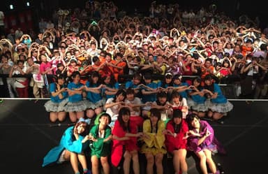 新曲お披露目イベントにはファンが集結1