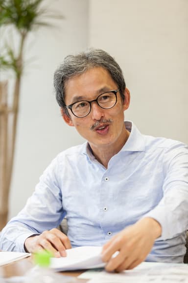 小泉雅生氏