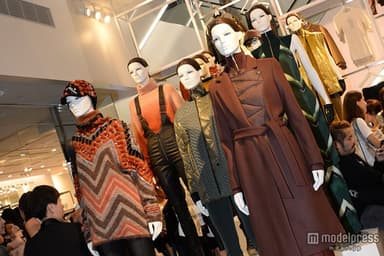 「H＆M新宿店」リニューアルオープン記念パーティーの様子