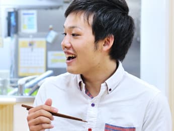 学生寮「ドーミー」男子学生イメージ