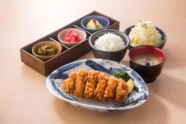 林SPFロースかつ2,180円 (＋300円で定食セット）