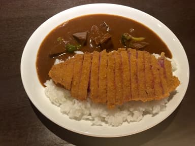 牛かつカレー100g