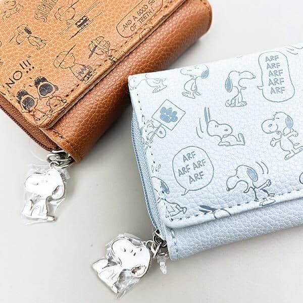 小さくても超優秀!スヌーピーの型押しがキュートな三つ折財布は大人女子の新定番