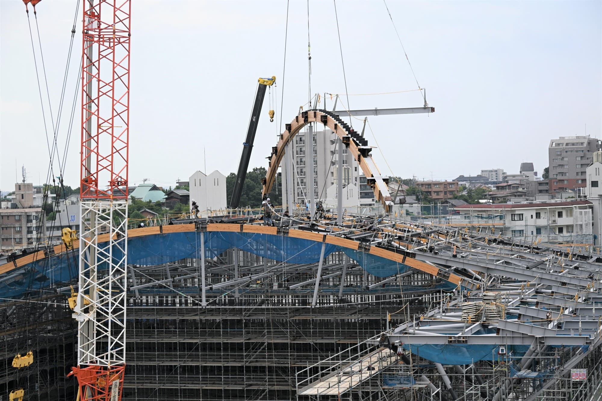 【名城大学】開学100周年記念アリーナの大屋根工事が進行中