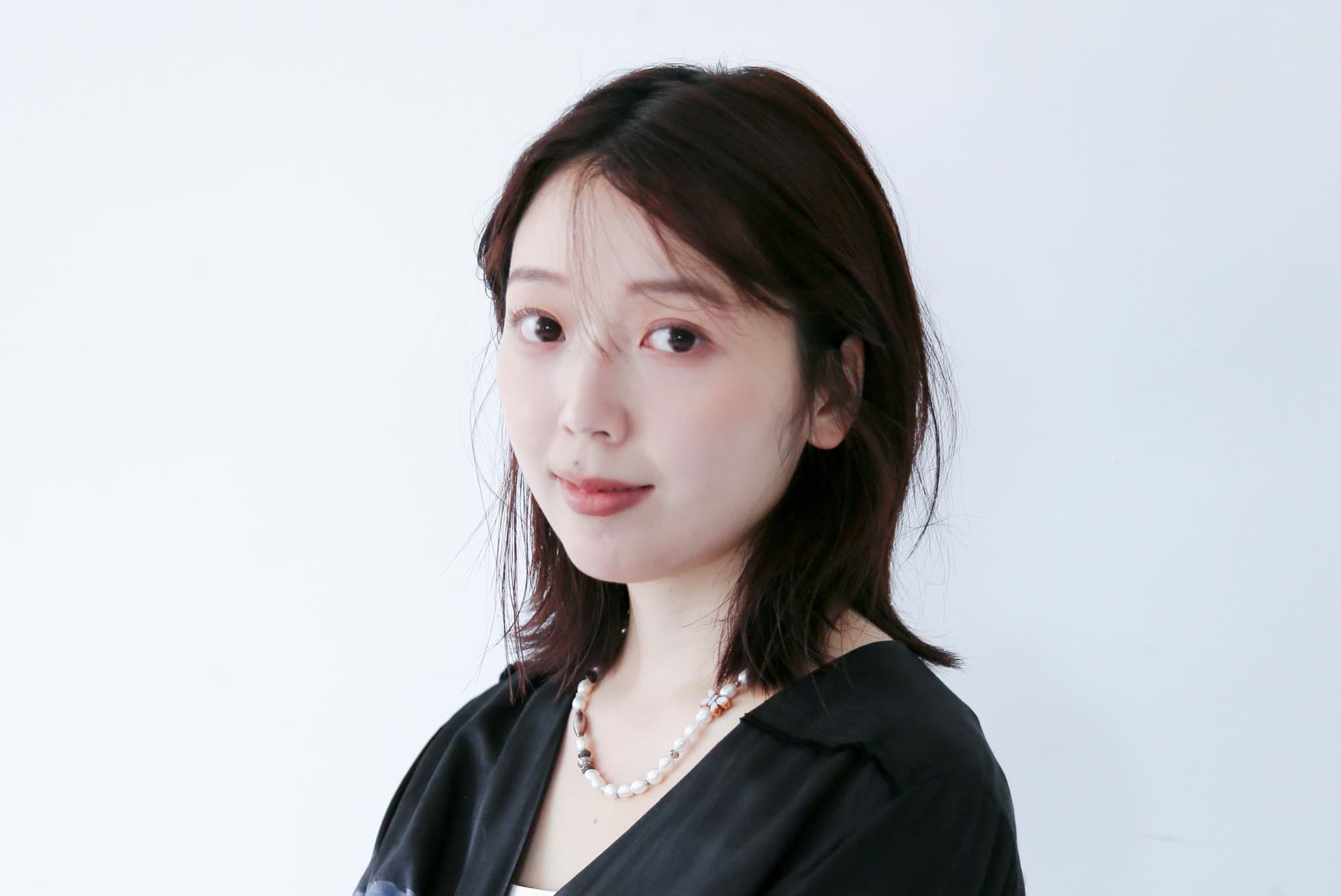 三宅香帆の最新刊『考察する若者たち』11/18発売。「正解」を欲しがる若者の深層心理を読み解く