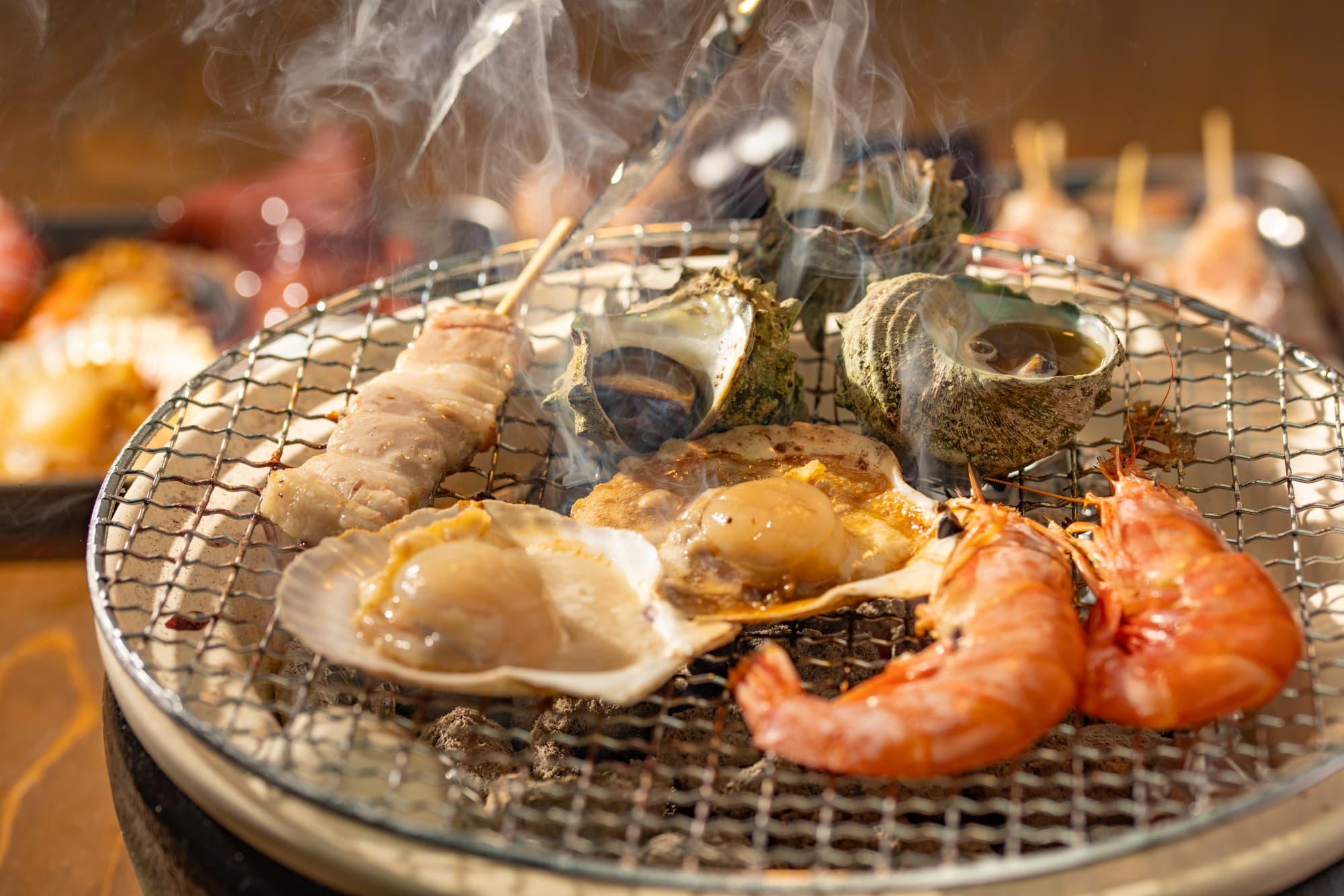 【グランドオープン!】グルメパーク、夕日ヶ浦! 佳松苑の姉妹店、SNSで話題の「海鮮食堂うみのうた」で炭火海鮮バイキングを!