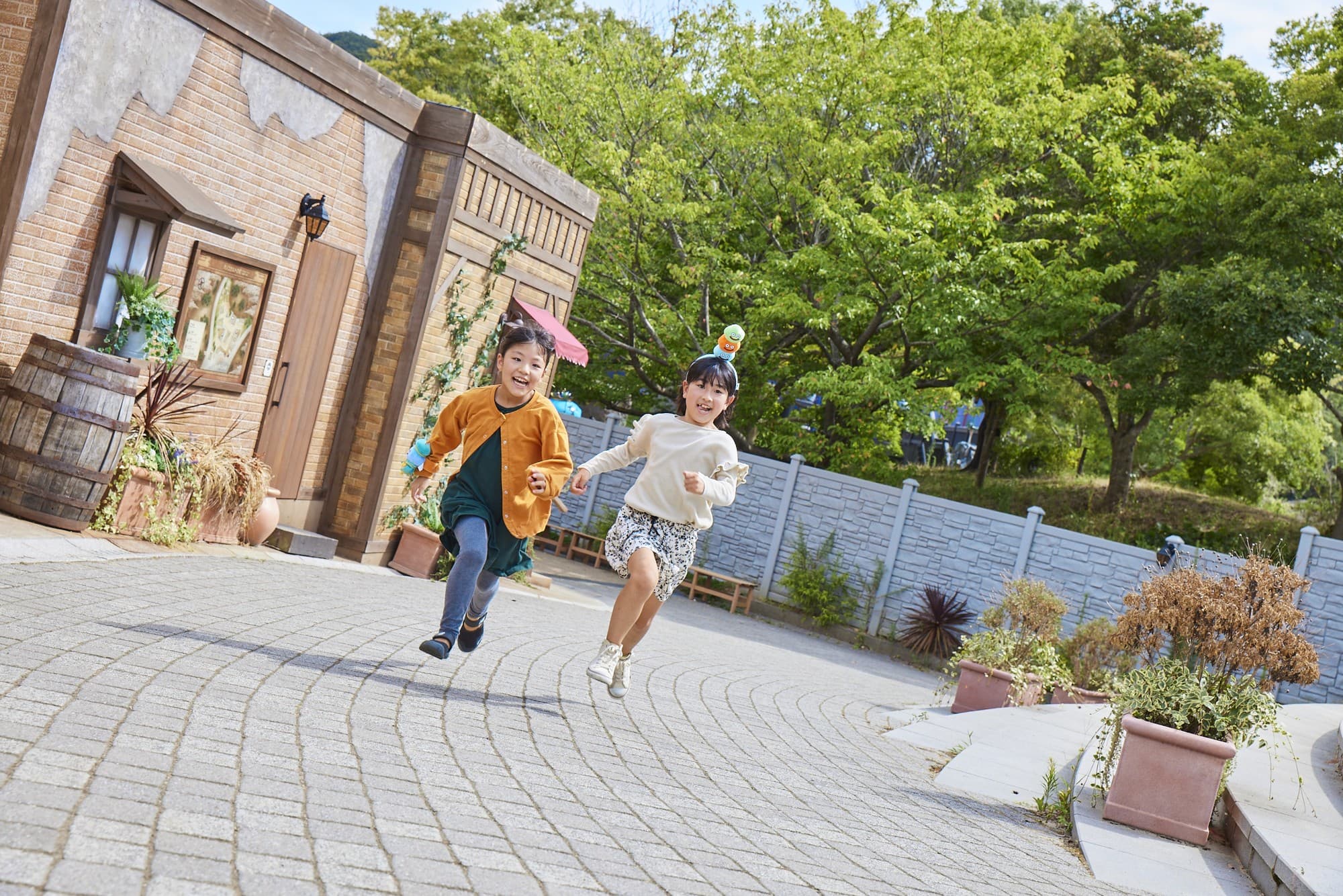 冬を駆け回れ!全力で楽しむスタンプラリー大冒険 小学生限定クエスト「ホミロットと冬の大冒険スタンプラリー」 11月29日(土)より期間限定開催