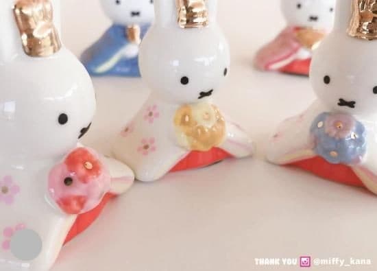 早くも、今年こそ、ひな祭りはミッフィーと一緒に迎えよう!顔が命の吉徳さんが渾身の制作。コンパクトサイズで、飾る場所を選ばないひな人形3種をショート動画でじっくり。