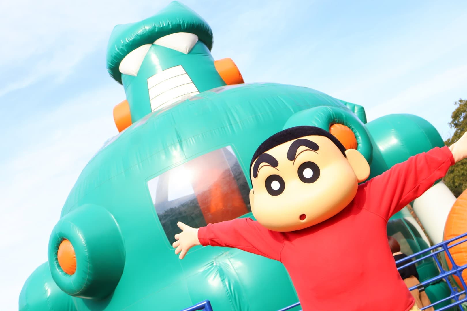 ニジゲンノモリ「クレヨンしんちゃんアドベンチャーパーク」 大人気「ふわふわ!カンタム・ロボ!」が12月20日(土)に復活!