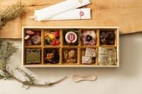 【北海道美深町】豪華シェフ4名による「美深OSECHI2026」予約開始、キャビアとラム肉を使った洋風おせち