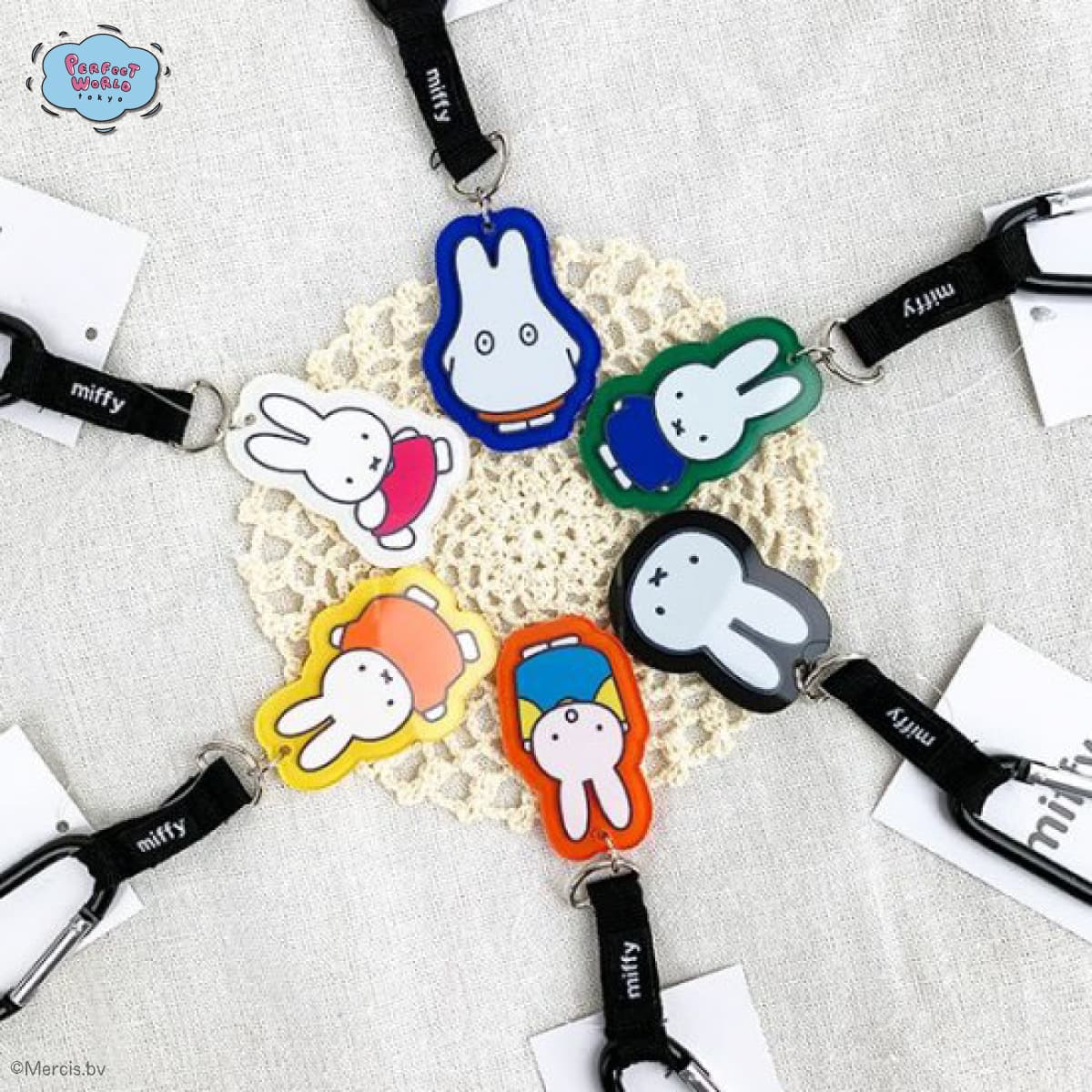 ミッフィ、ここでまさかのアクキー?いいえ、こだわりの発色と作りをみてみてください。ものすごくクオリティが高い、、