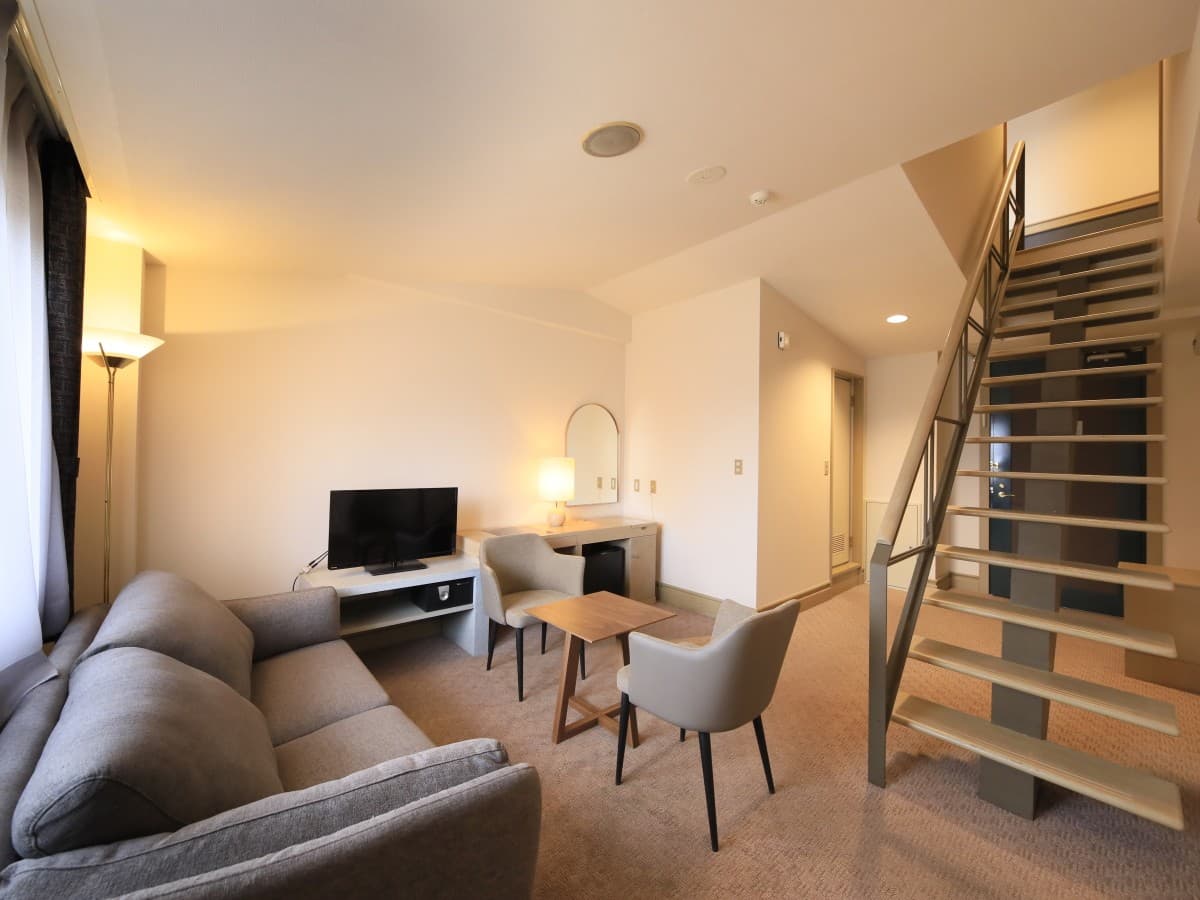 北軽井沢の愛犬と泊まれるホテルが【1日1室限定】信州ワイン付きプラン販売開始|2025年6月~