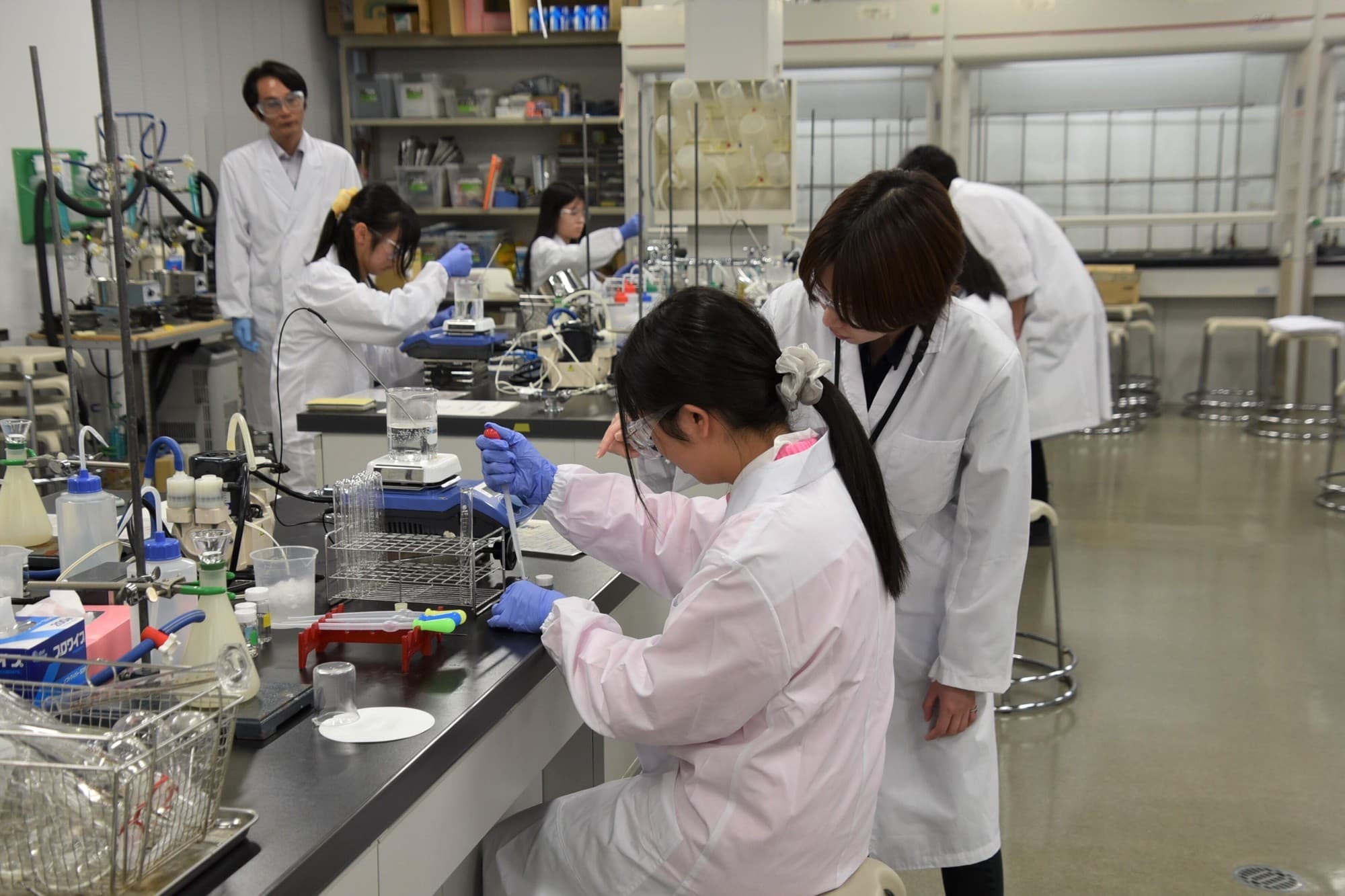 【名城大学】2026年4月、新設「化学・物質学科」体験実験講習会を開催