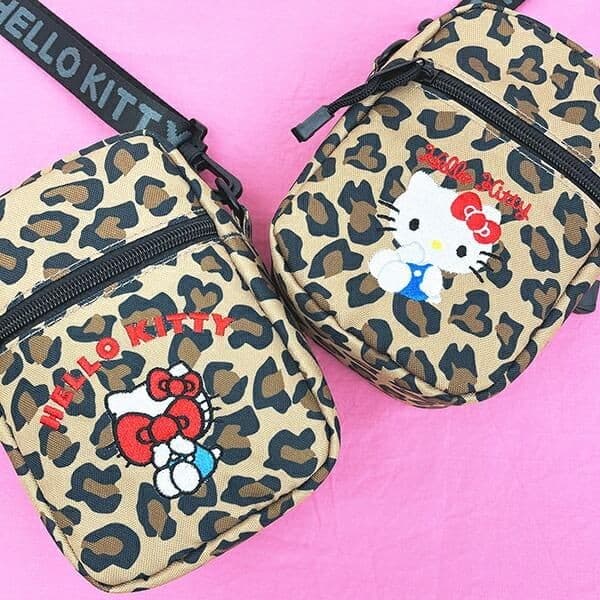 ハローキティのレオパード柄バッグ。持っているだけで圧倒的存在です。