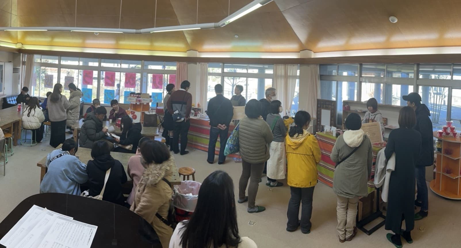 旧飯坂小学校で「Kawamata Coffee Festival 2025」開催 地域資源を活用した地方創生イベント、韓国からも出店