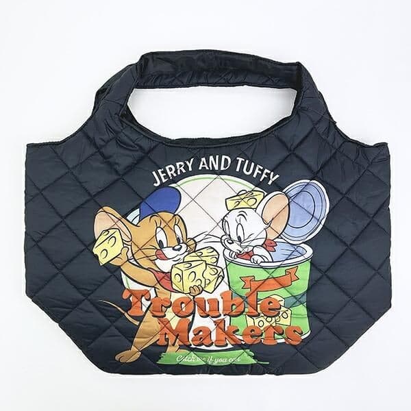 ふっくらキルティングが可愛すぎる!トムとジェリーの大容量トートで冬のおでかけ