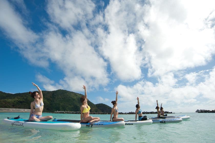 世界が恋する海「慶良間諸島」阿嘉島で“1度アップ”!
新しい旅体験「meenu style retreat」4月22日、23日開催