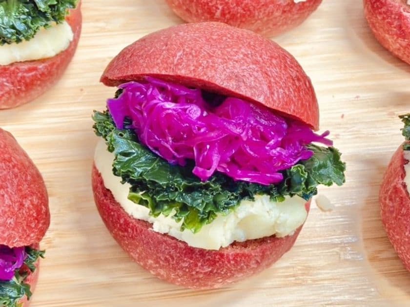 ベーグル専門店「Bagel Stand codomodo 長丘本店」
再オープンを記念して「選べるブランチセット」を
5月23日より数量限定で販売開始!