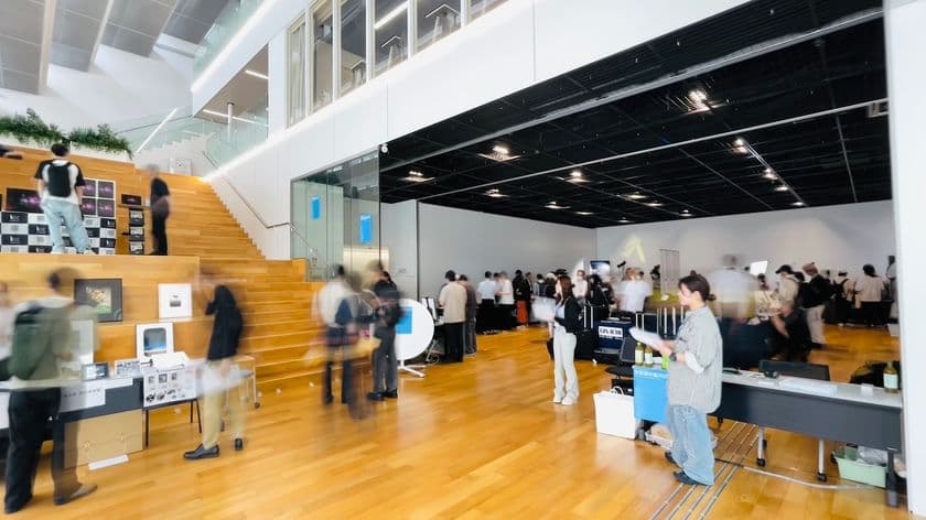写真機材関連企業25社が出展
最新機材に触れて学ぶ機会に
―東京工芸大学「写真機材展2025」―