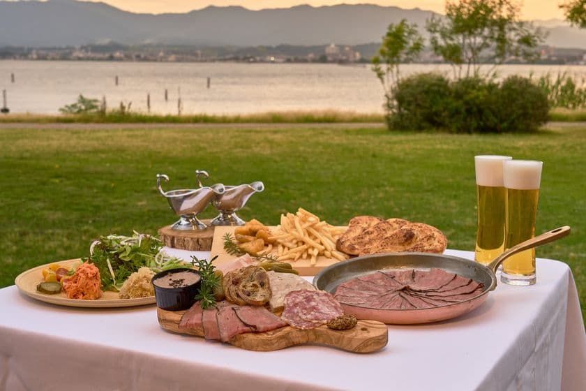 琵琶湖サンセット × 肉とビールの饗宴
セトレマリーナびわ湖
『BEER HALL 2025 Biwako Sunset ~肉とビールの宴~』開催