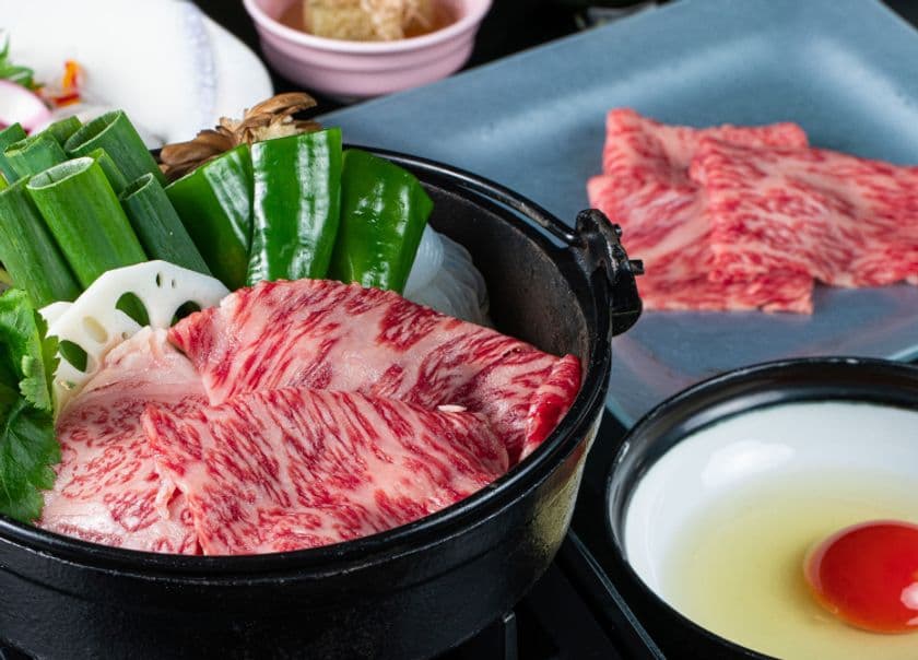 【京都山科 ホテル山楽】
夏の週末だけしか味わえない特別ディナー
近江牛や黒毛和牛の「すき焼き御膳」を期間限定でご提供!