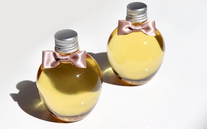 累計1万個販売した名品が復刻!「また使いたい」の声に応え
リッチなテクスチャーのボディバスオイルが限定数量で再登場