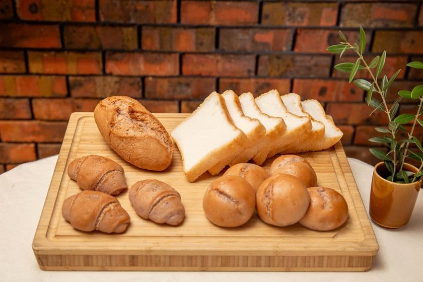 米粉100%・小麦不使用、こだわり抜いた
“完全グルテンフリーパン”を通販開始