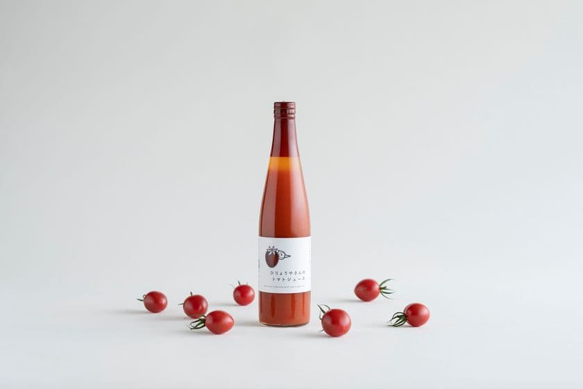 ベトナムの食卓に日本品質の完熟ミニトマトジュースを!
広島の無添加トマトジュース
ベトナムのスーパーや飲食店などで販売開始