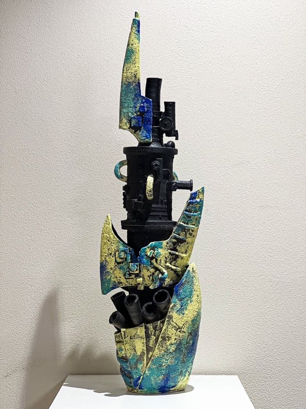 3年連続の快挙!誠恵高等学校の生徒2人の陶芸作品が
芸術の祭典「二科展」に入選
9/3(水)~9/15(月・祝) 国立新美術館にて展示