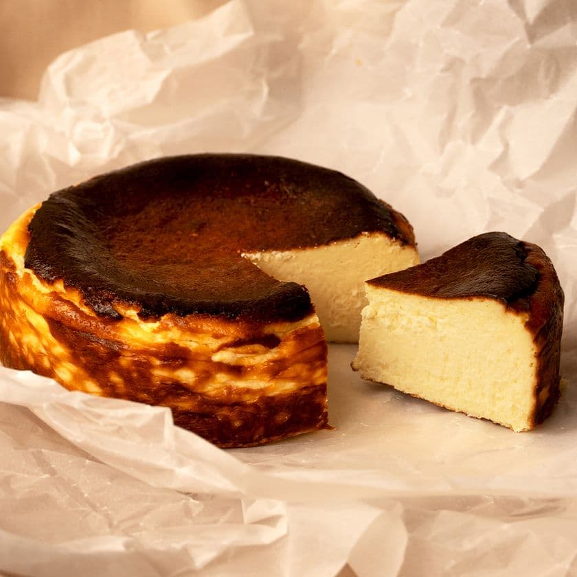 本場の味を低糖質で実現!大人の贅沢スイーツ
「低糖質バスクチーズケーキ」新発売のお知らせ