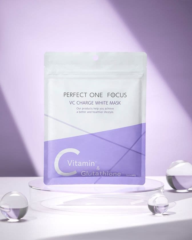 2025年上半期ベスコスパック部門など6冠獲得
「パーフェクトワンフォーカス」のフェイスマスクより
待望の新作が発売!
「VCチャージ ホワイトマスク」2025年11月1日発売開始!