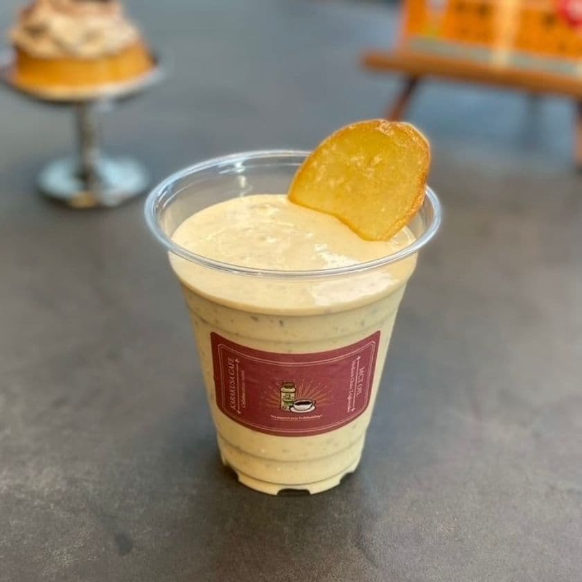 日本体育大学の学食「KARAKUSA CAFE」で
秋限定のMCTオイルを使った脂肪燃焼メニューがスタート!